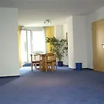 Domino 4* Štutgart