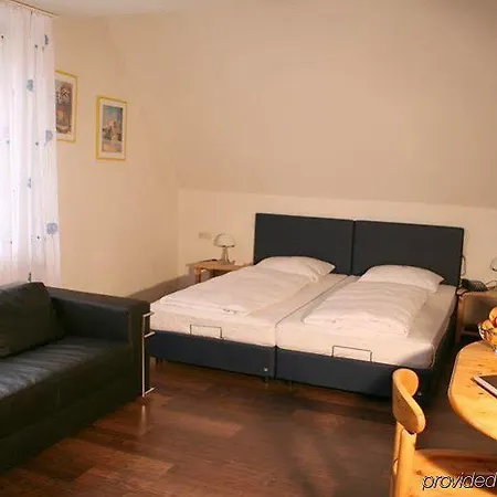 Domino Hotel Estugarda