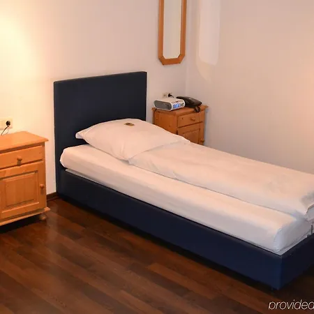 Hotel Domino
